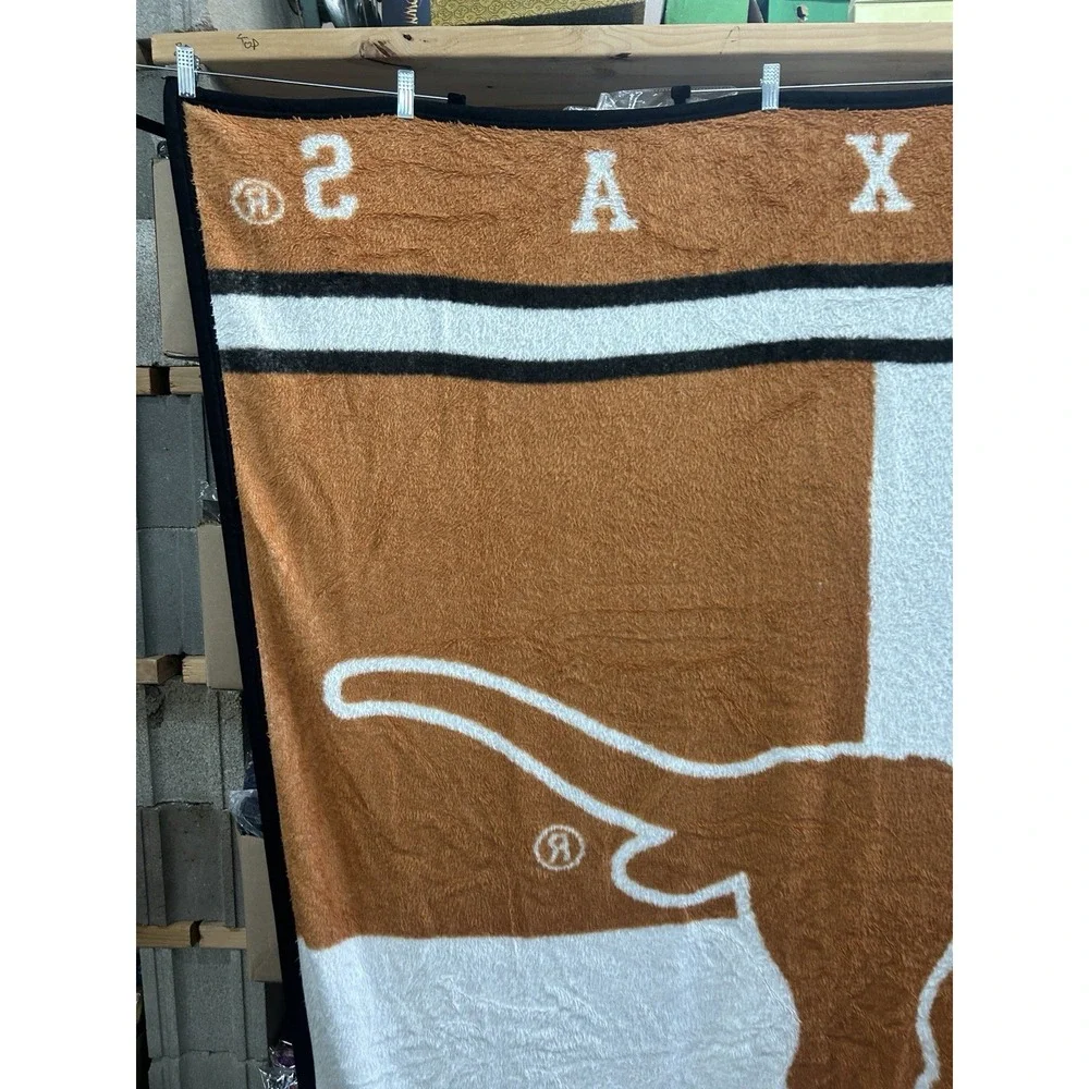 TEXAS LONGHORNS TWIN Throw SIZE ACRYLIC 60X78‎ BLANKET Hook Em Horns!